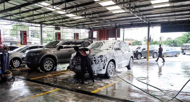 rửa xe chuyên nghiệp