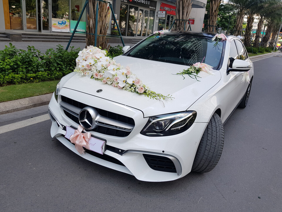 thuê xe cưới Mercedes
