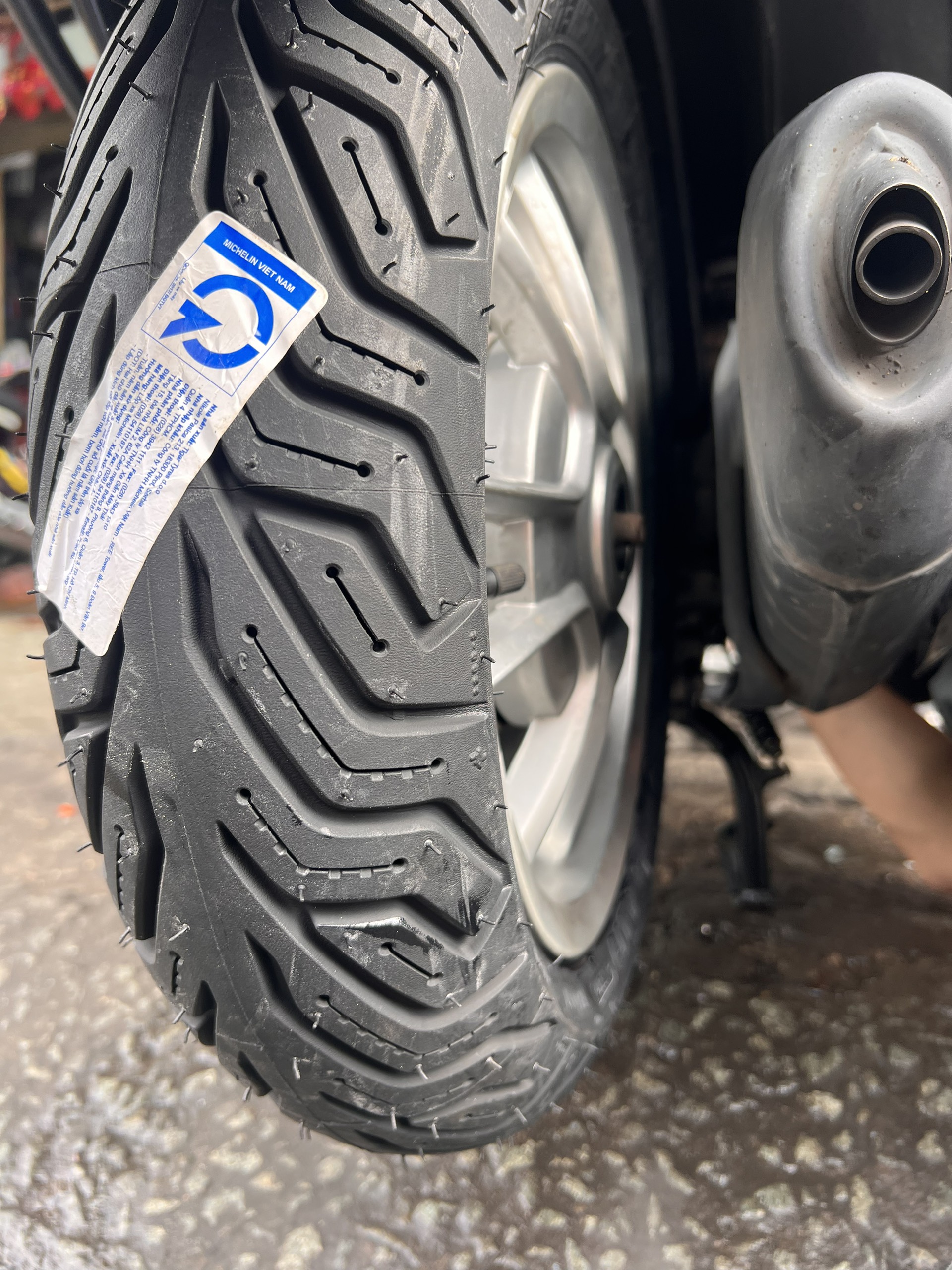 Giá Lốp Michelin 130: Bảng Giá Chi Tiết  Nơi Mua Uy Tín