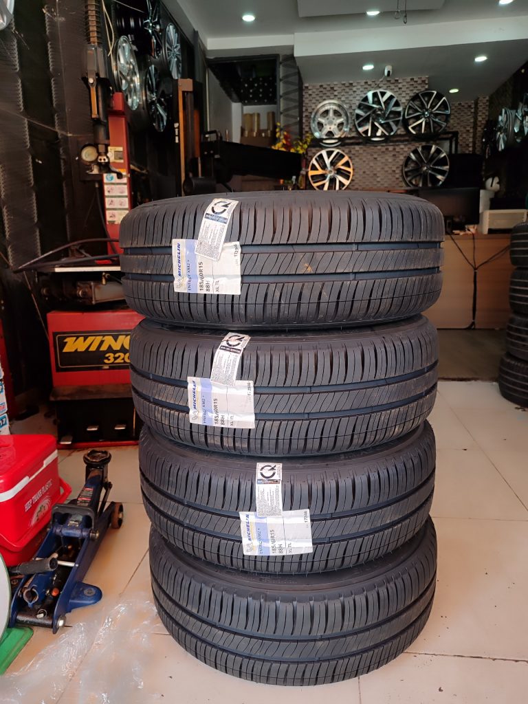 Lốp Michelin 185/55R15: Giá tốt, chất lượng cao