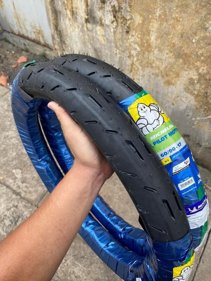 Vỏ Michelin Pilot: Sự lựa chọn hoàn hảo