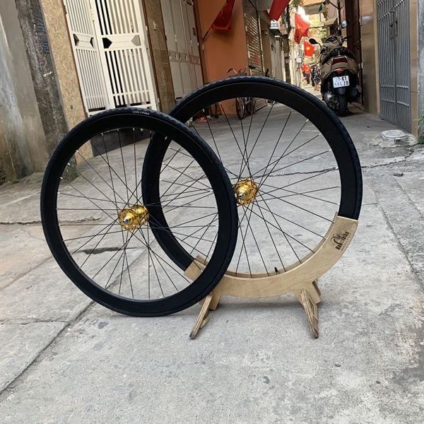 Lốp xe fixed gear - Hướng dẫn lựa chọn và bảo dưỡng hoàn hảo cho chiếc xe đạp cá tính của bạn