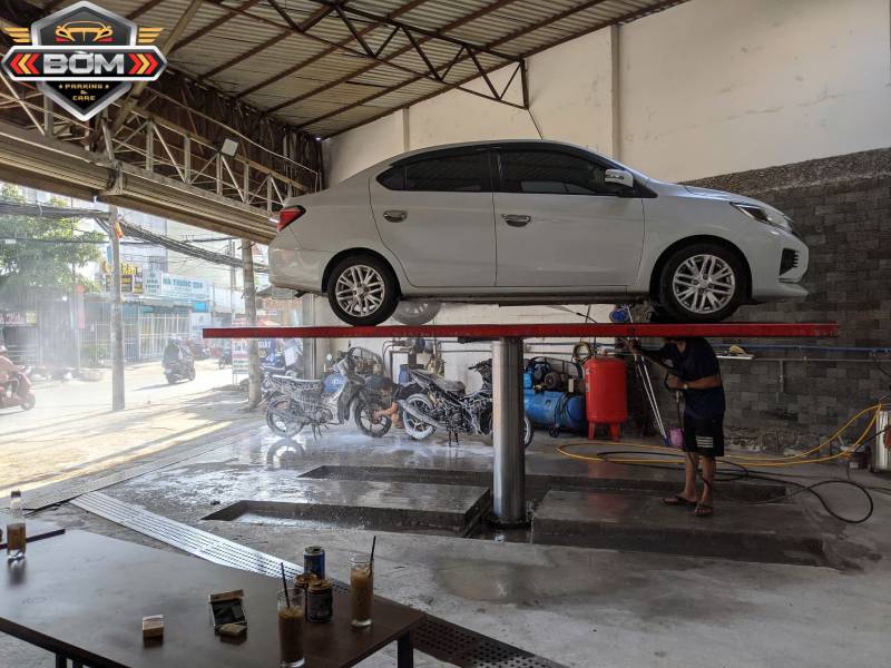 Quy trình rửa xe chuyên nghiệp tại Bờm Auto