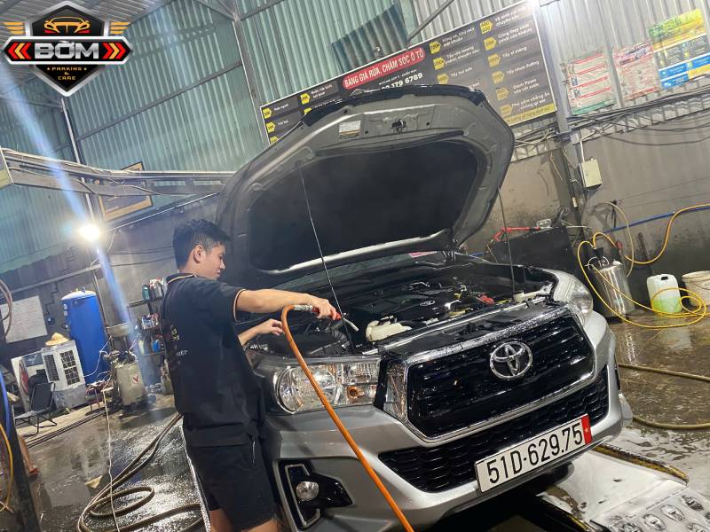 Bật mí quy trình vệ sinh nội thất ô tô chuẩn nhất