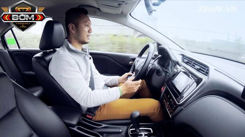 Đánh giá ưu và nhược điểm của dịch vụ thuê xe ô tô tự lái