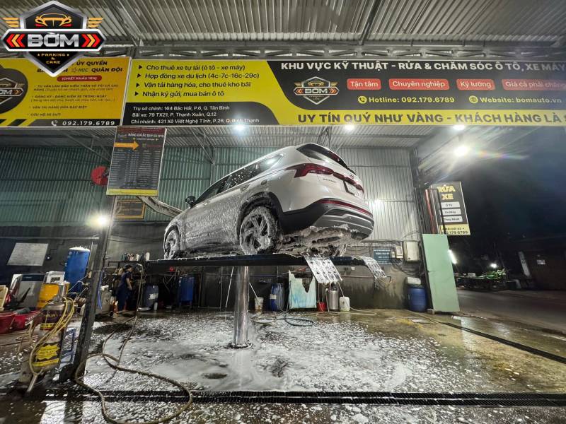 Dịch vụ rửa xe chuyên nghiệp nhanh – sạch – có tâm tại Bờm Auto