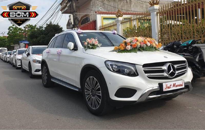 Xe hoa cưới cao cấp Mercedes: Nâng tầm đẳng cấp ngày hạnh phúc