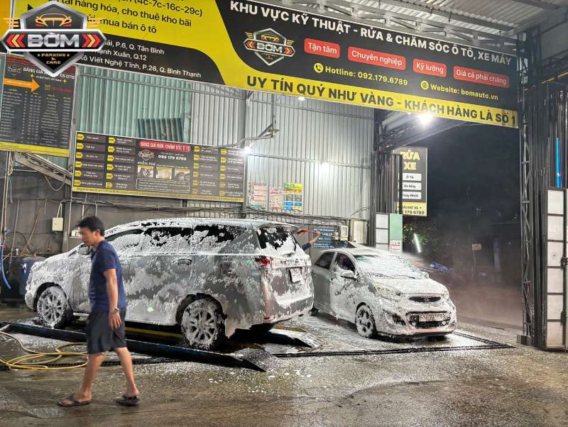 Bờm Auto có nhiều dịch vụ rửa xe chuyên sâu theo yêu cầu khách hàng