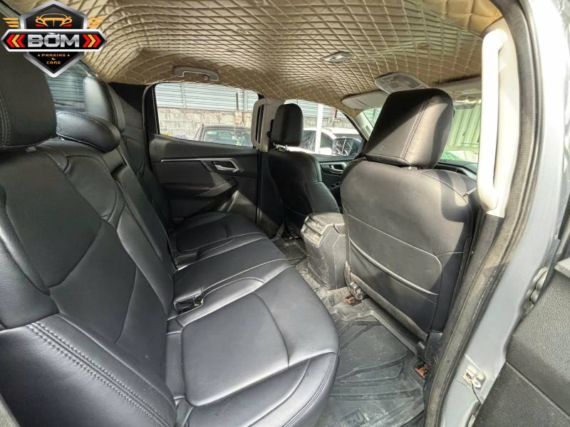 Cho thuê xe bán tải iSUZU DMAX sở hữu khoang sau rộng rãi cho phép chở thêm nhiều đồ