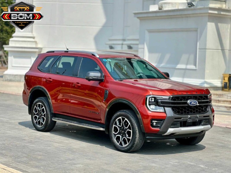 Cho thuê xe Ford Everest: Giải pháp di chuyển 7 chỗ cao cấp
