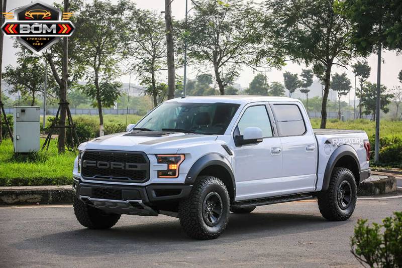 Chọn dịch vụ cho thuê xe bán tải Ford Ranger uy tín cần dựa vào đánh giá khách hàng