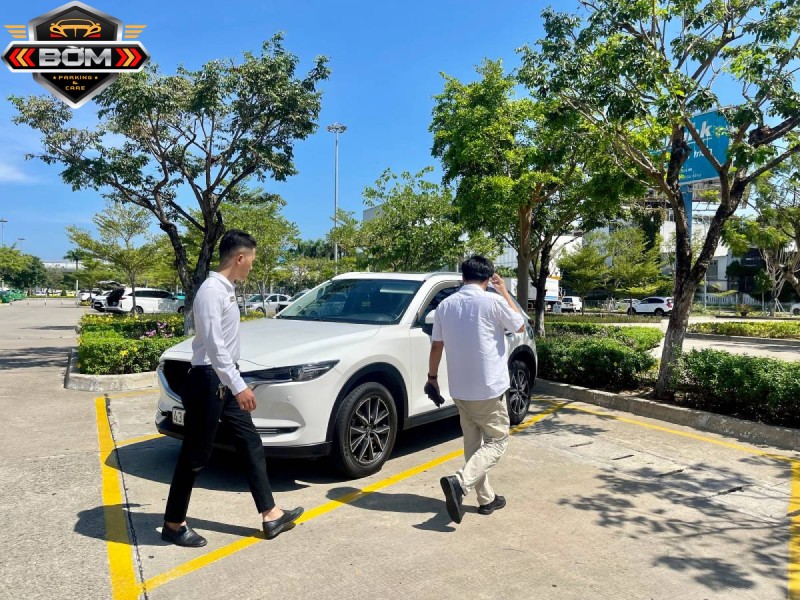 Giá thuê xe sẽ được tính dòng xe, thời gian, thời điểm và dịch vụ
