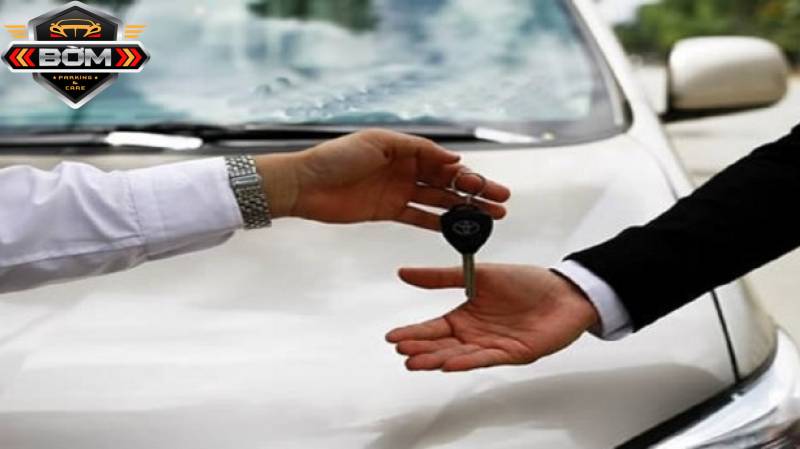 Giao xe tận nơi giúp tiết kiệm thời gian và mang lại sự tiện lợi