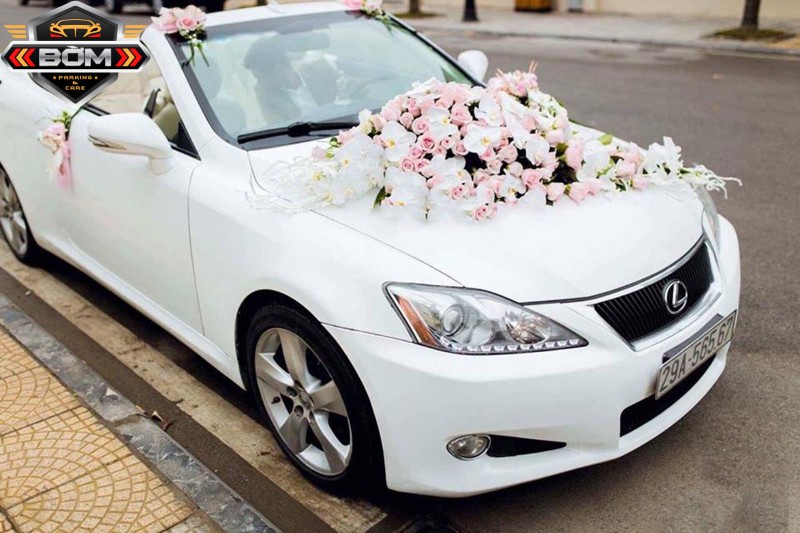 Thuê xe hoa tự lái: 5 kinh nghiệm vàng cho ngày trọng đại