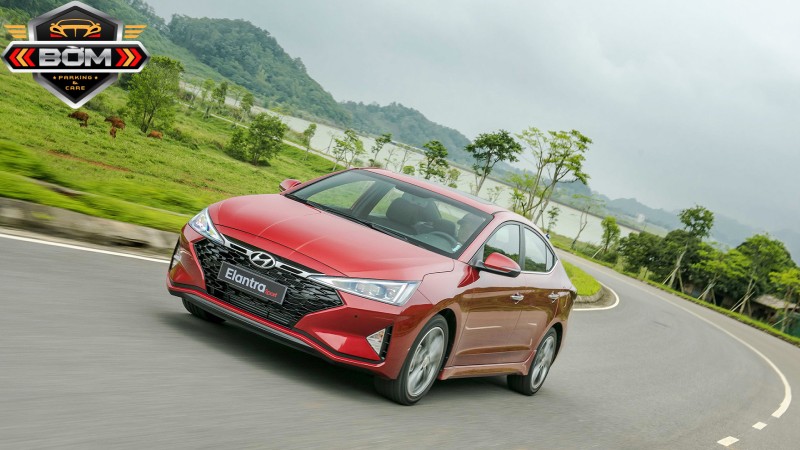 Thuê xe ô tô tự lái 4 chỗ: Top 5+ mẫu xe được ưa chuộng nhất 2025