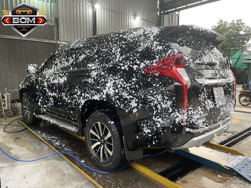 Không gian chờ đợi tại Bờm Auto luôn rộng rãi thoáng mát