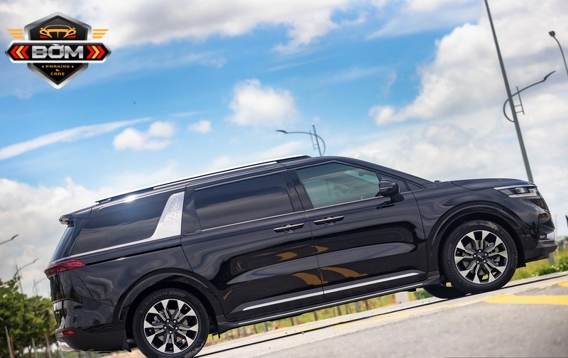 KIA Carnival Signature sở hữu ngoại thất sang trọng và tinh tế