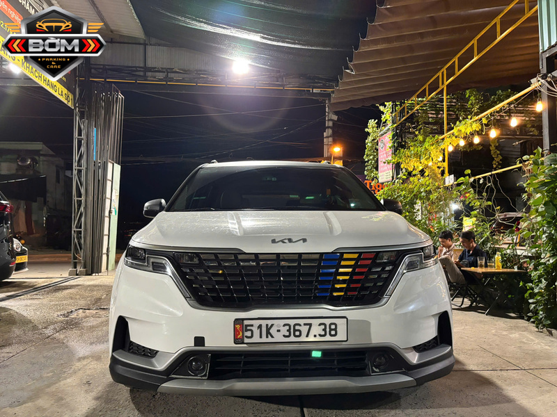 Thuê xe tự lái KIA Carnival: Trải nghiệm lái đẳng cấp
