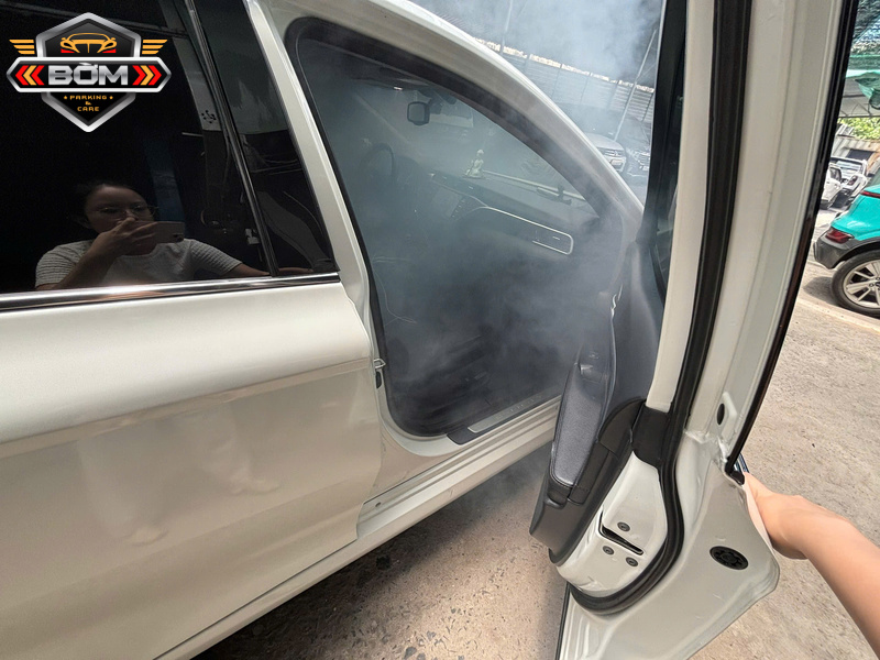 Xông xe khử mùi diệt khuẩn: Giải pháp cho không gian trong lành