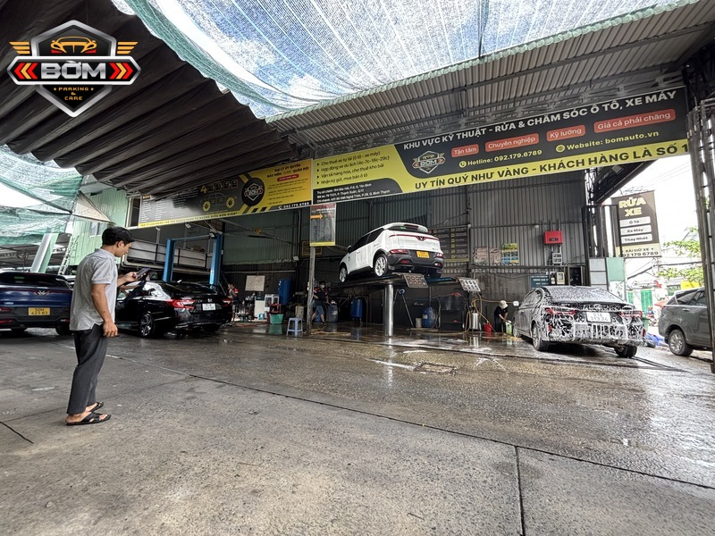 Dịch vụ rửa xe ô tô chuyên nghiệp mang lại nhiều lợi ích tối ưu
