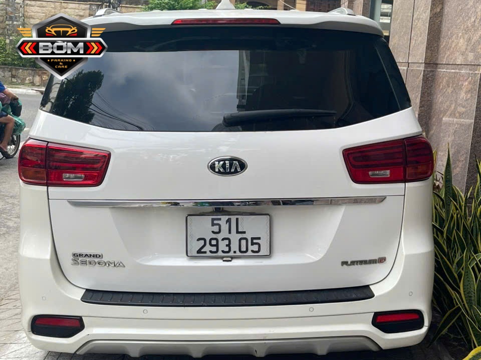 Cho thuê xe 7 chỗ có tài xế tại TPHCM