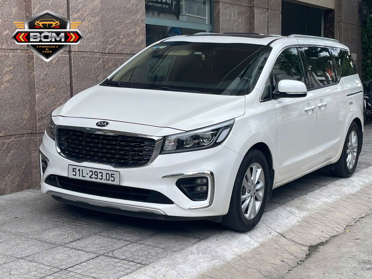 Thuê xe sedona có lái Thuê xe sedona có lái